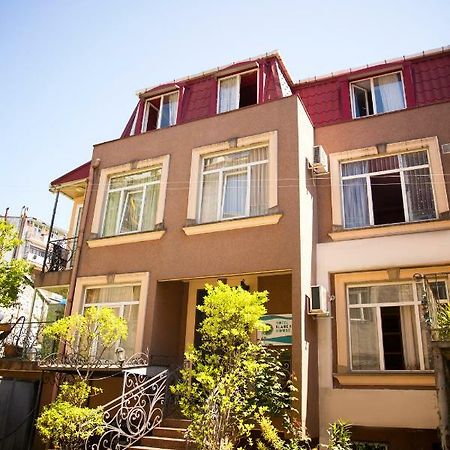 Hotel Black Sea House Batumi Bagian luar foto