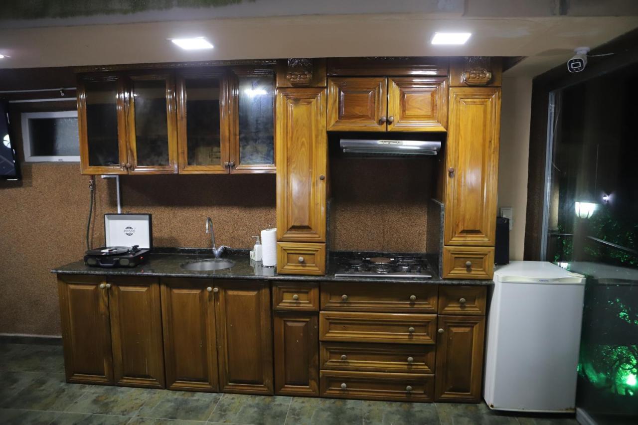 Hotel Black Sea House Batumi Bagian luar foto