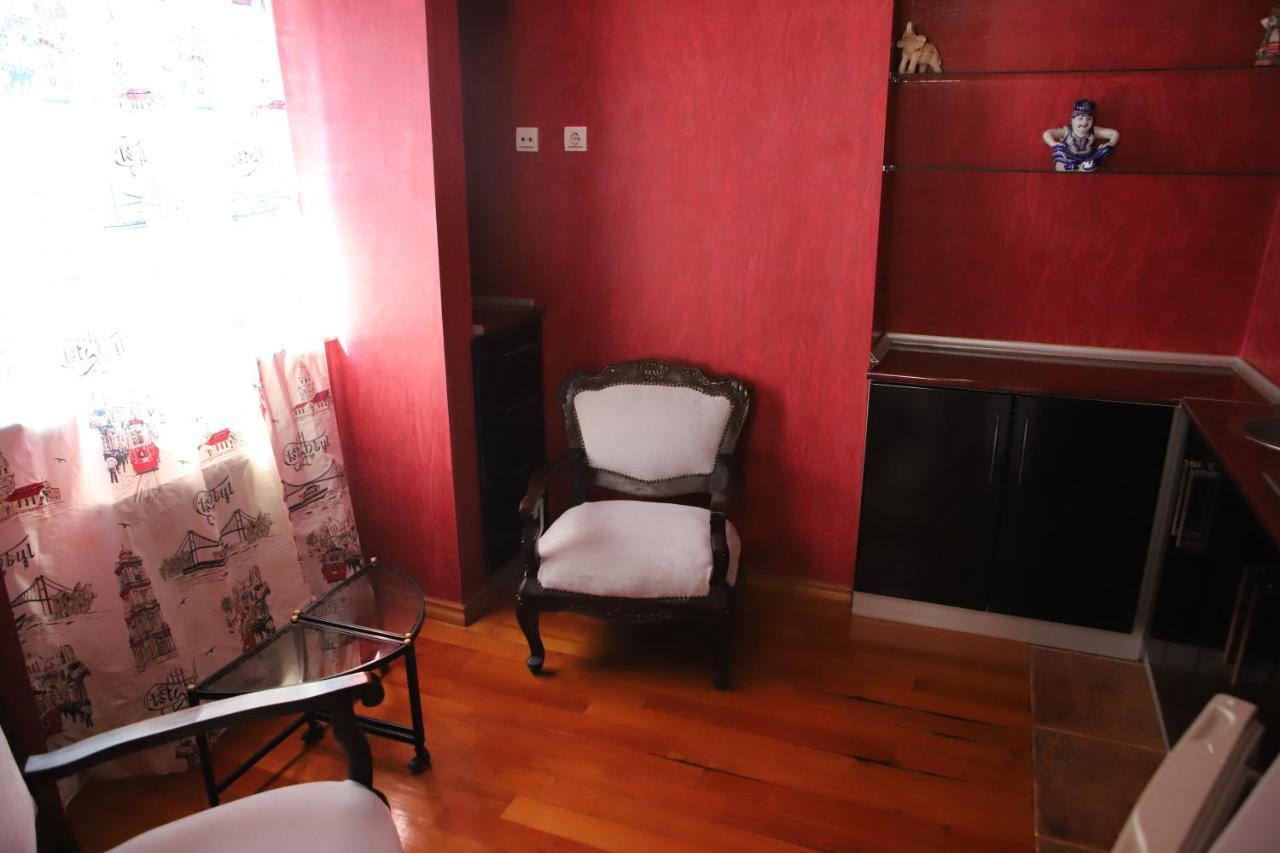 Hotel Black Sea House Batumi Bagian luar foto