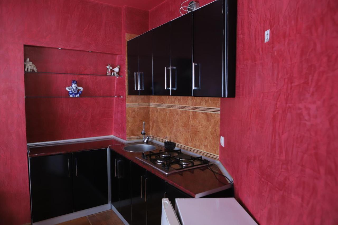 Hotel Black Sea House Batumi Bagian luar foto