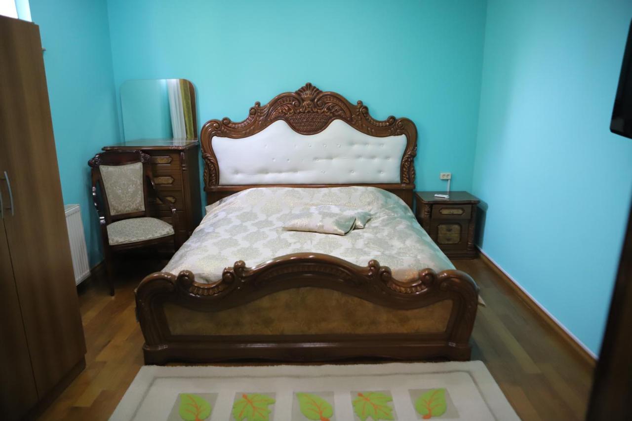 Hotel Black Sea House Batumi Bagian luar foto