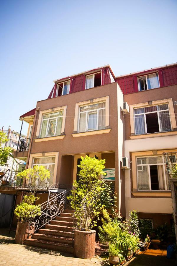 Hotel Black Sea House Batumi Bagian luar foto